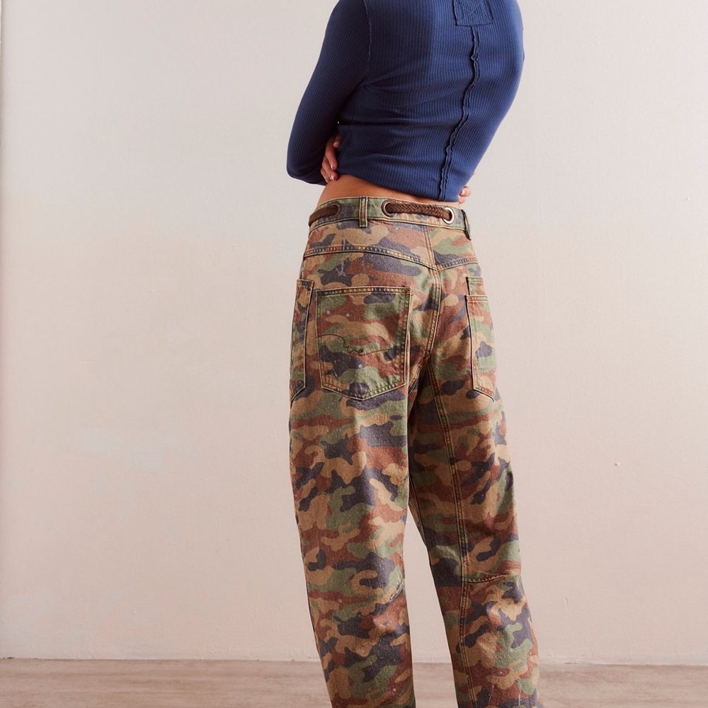 Free People We The Free Camo Moxie Barrel Jeans Army Camouflage - Picture 8 of 12